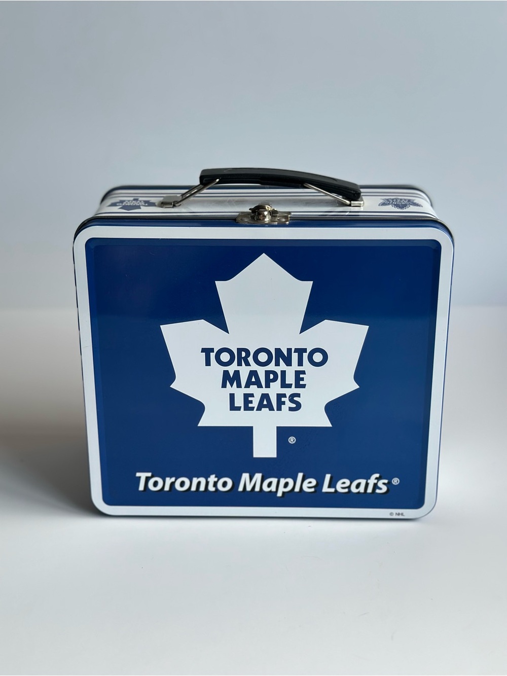 Toronto Maple Leafs Vintage Metal Tin Lunch Box Collectible NHL Blue White